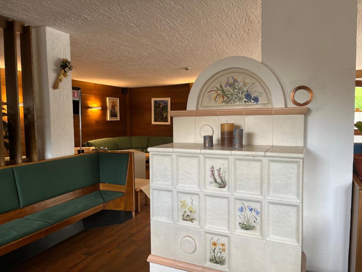 Hotel Alle Tre Baite Santa Caterina Valfurva Eksteriør billede