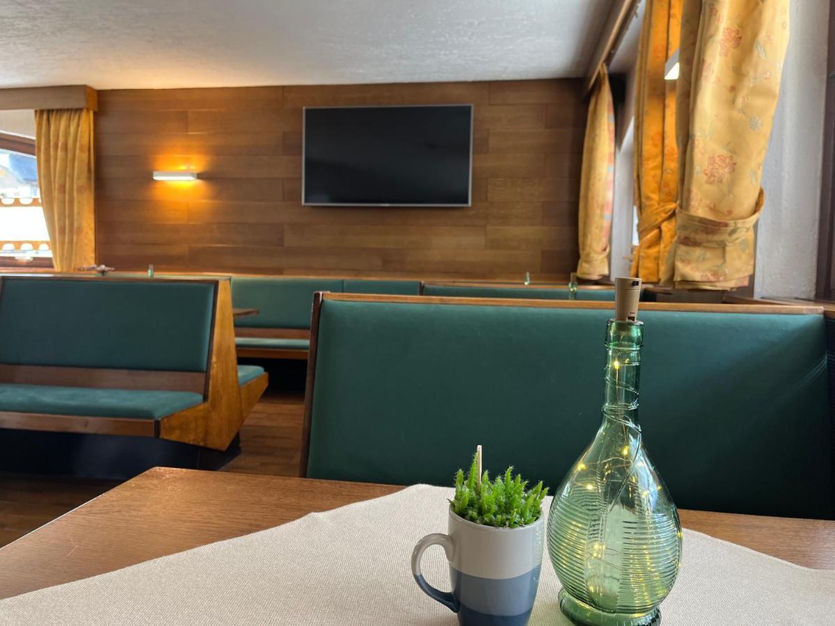 Hotel Alle Tre Baite Santa Caterina Valfurva Eksteriør billede