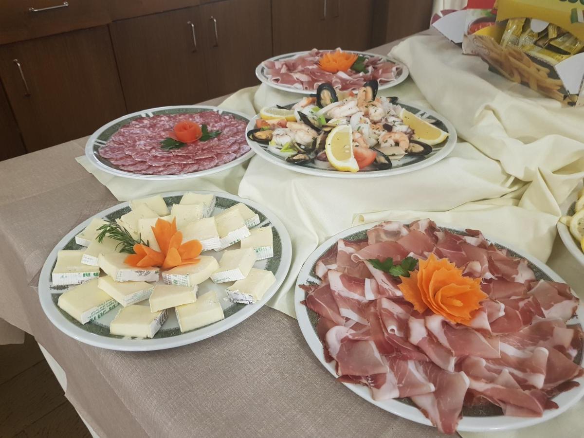 Hotel Alle Tre Baite Santa Caterina Valfurva Eksteriør billede