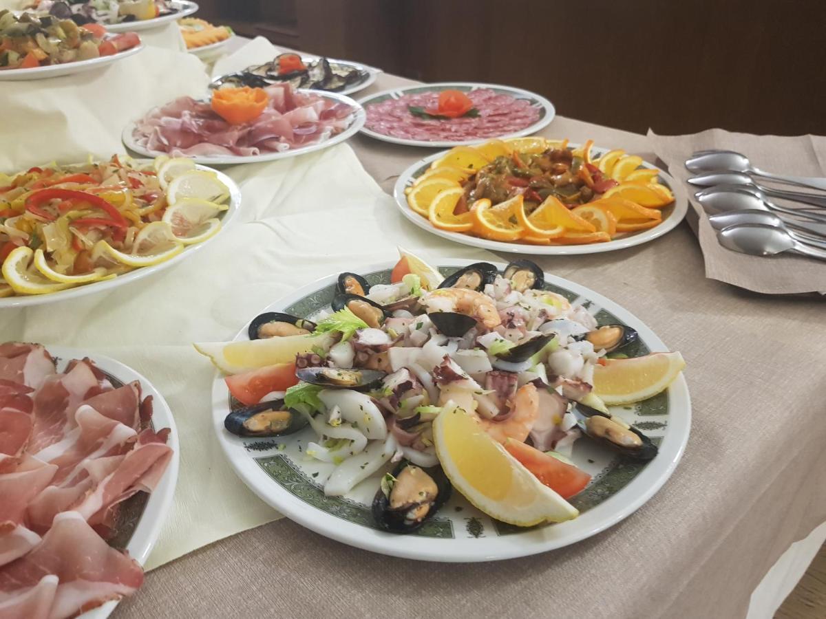 Hotel Alle Tre Baite Santa Caterina Valfurva Eksteriør billede