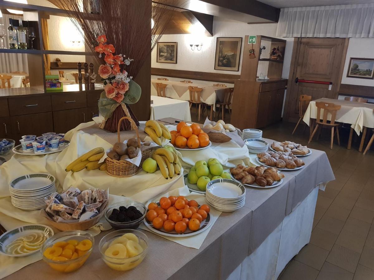 Hotel Alle Tre Baite Santa Caterina Valfurva Eksteriør billede